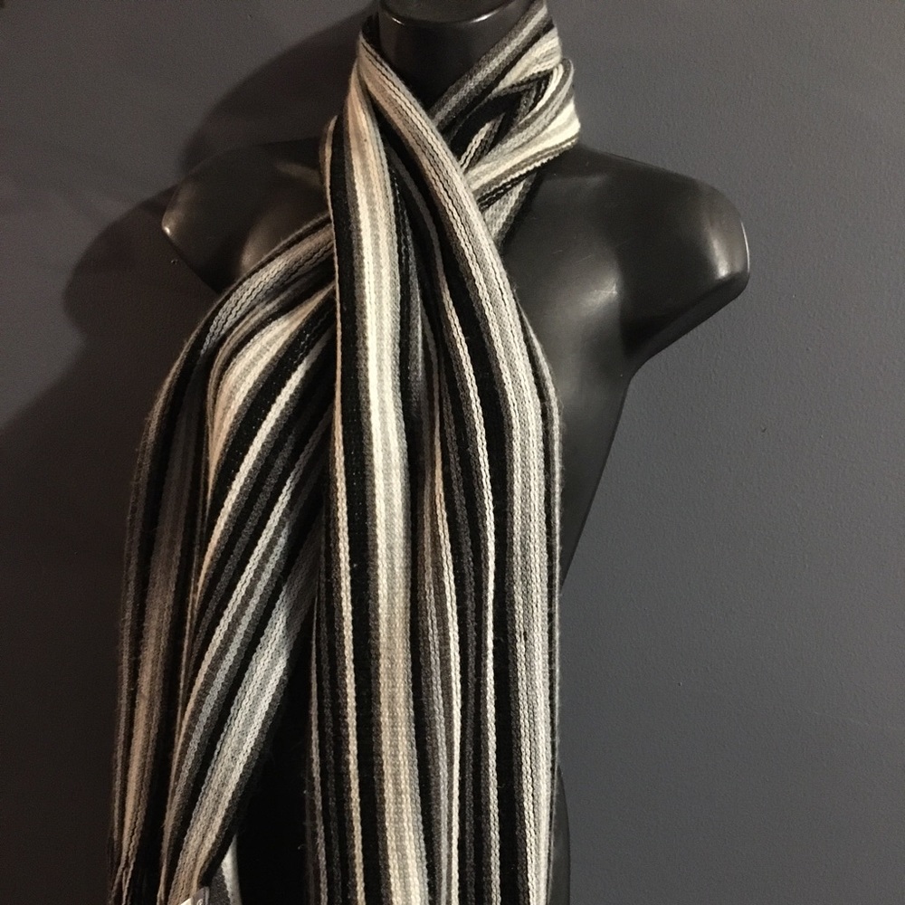 Reversible Scarf by echo ❄️☃️ Unisex - Picture 7 of 12